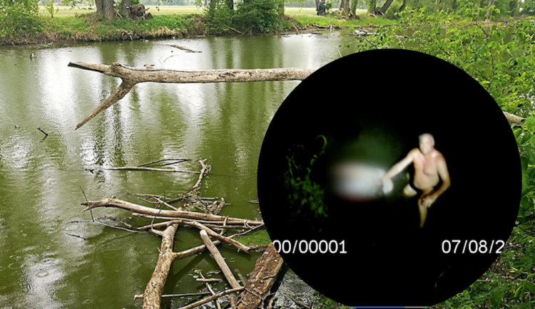 V brněnské řece se válel smutný stotřicetikilový muž. Na břeh ho tahali provazem