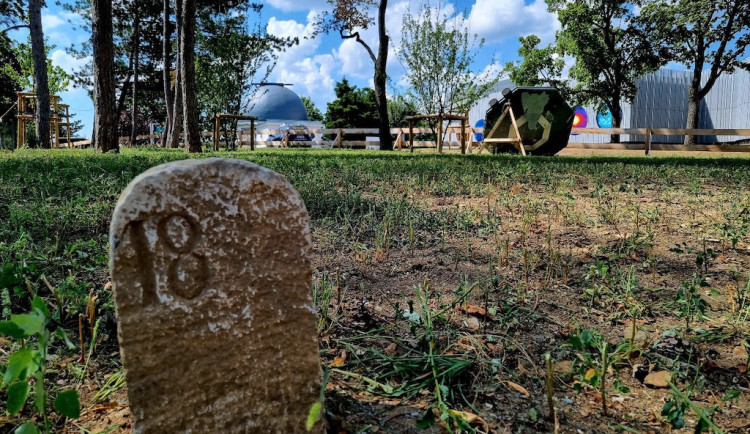 Brněnská hvězdárna se pyšní dvěma objevenými historickými patníky