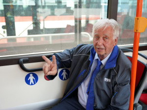 Díky Edo. Brno se loučí s oblíbeným autobusákem, lidi vozil přes padesát let