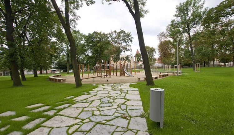 size4-16383681149753-60-znojmo-si-posviti-na-potizisty-do-parku-nainstaluje-nove-kamery