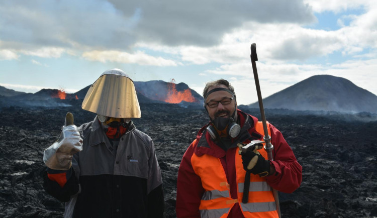 Vědec z Brna spadl do jeskyně na Islandu. Z ostrova si domů odvezl horkou lávu