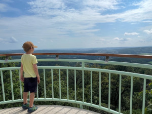 Rozhledna Babí lom je po roce opět otevřená. Očekává nápor turistů