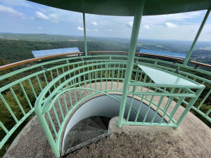 Rozhledna Babí lom je po roce opět otevřená. Očekává nápor turistů