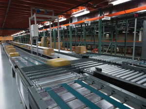 V Brně roste centrum, které samo třídí balíky