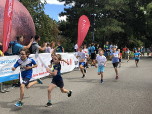 Závod si užily i děti