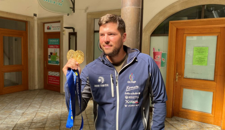 Brněnský střelec Tomeček si vystřílel evropské zlato i účast na olympiádě