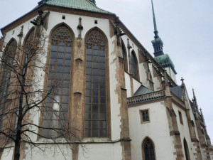 Přispějte nám na výměnu oken, volají farníci z brněnského gotického chrámu 
