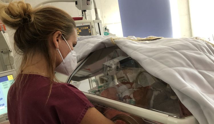 Jednotka intenzivní péče v porodnici na Obilním trhu