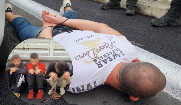 Slováci marně honili převaděče Syřanů. Šoféra zaklekli a svázali až Češi