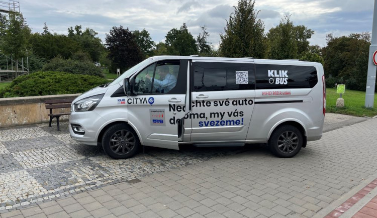 Brno testuje autobus na zavolání. Cestující odveze z domu na zastávku MHD