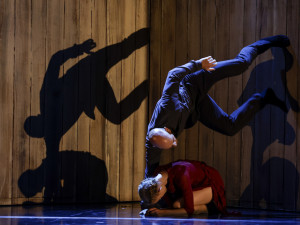 Lidské vztahy, základní otázky lidského bytí i otazníky nad vlastní identitou. Balet NdB otevírá sezonu s premiérovým triptychem Bolero!