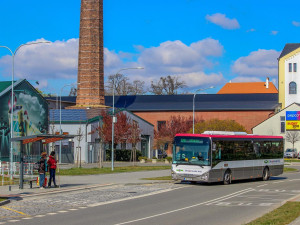 Jihomoravský dopravce odrazuje od papírových jízdenek. Lístky zdražuje