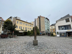 Socha Levitace z dílny akademického sochaře.