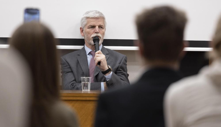 Chceme pomoci Česku a spojovat lidi, shodují se kandidáti na prezidenta