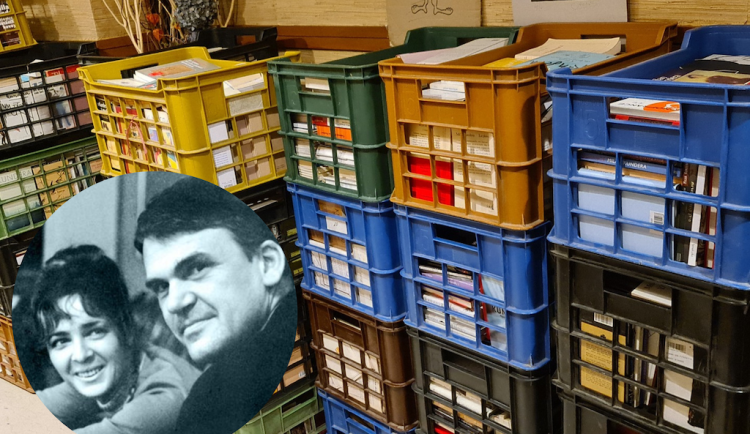 Kunderova knihovna se vrací domů. Milan po Brně celý život tesknil, říká manželka literáta