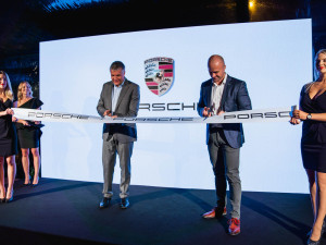 Porsche získalo nový domov v Brně. Výrobce vozů otevřel ve městě moderní centrum