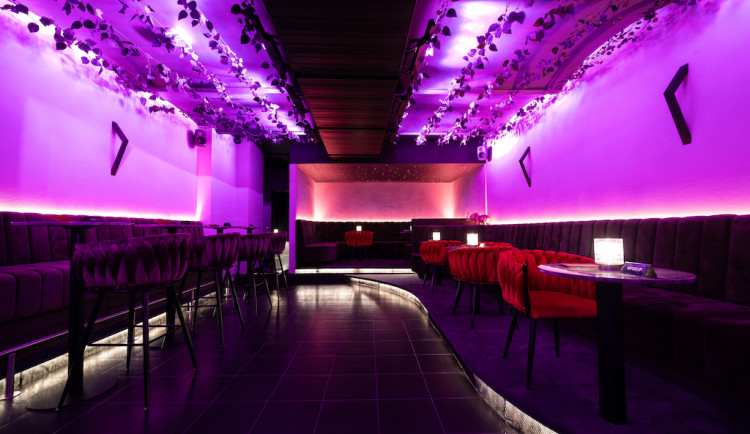 Zažijte horečku páteční noci v samém srdci Brna