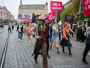 Fashion show ve Vaňkovce vyvrcholila průvodem modelek a modelů do centra města
