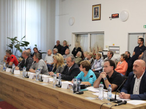 Zástupci stran, které se domluvily na spolupráci