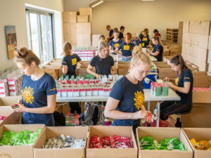 Vyrábějí čaje oblíbené i v Japonsku a adventní kalendáře skládají ručně