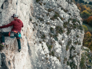 Slavný Nor přijel do Česka. Místo psaní knih zdolával Jo Nesbo skalní vrcholy