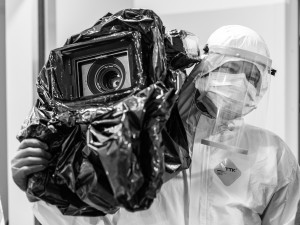 Nezapomenu na doktora, jak dceři pacienta oznamuje, že nemá smysl tatínka dál udržovat na přístrojích, říká režisér Klusák