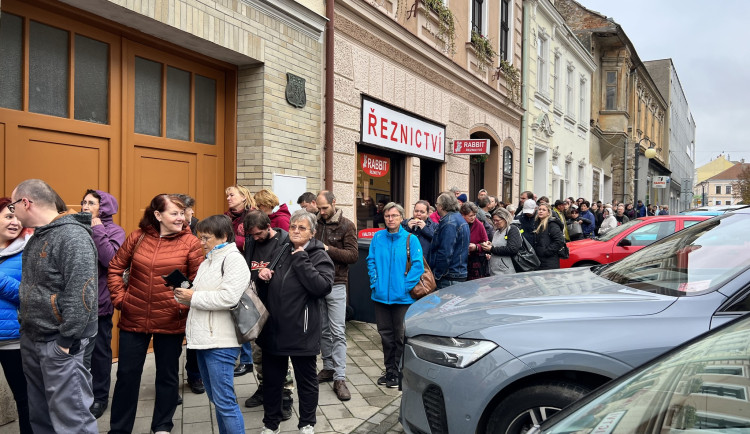 Fronta v Hustopečích