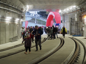 V Brně pustili lidi do nejdelšího tunelu pro šaliny. Přišly davy