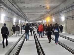 V Brně pustili lidi do nejdelšího tunelu pro šaliny. Přišly davy