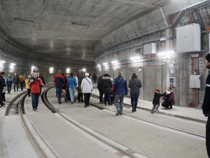 V Brně pustili lidi do nejdelšího tunelu pro šaliny. Přišly davy