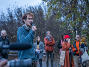 Klimatičtí okupanti z Brna si zakřičeli proti šéfovi Sparty a šli spát domů