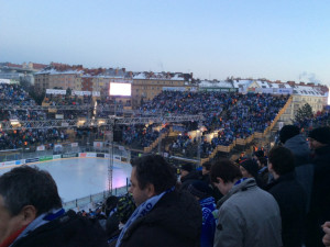Kometu čeká hokejový svátek. Na fotbalovém stadionu v Bratislavě se utká s Třincem
