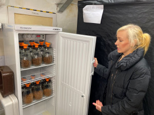 Brněnští vědci se dívají lidem na sídlištích do odpadků. Chtějí zabránit vyhazování jídla