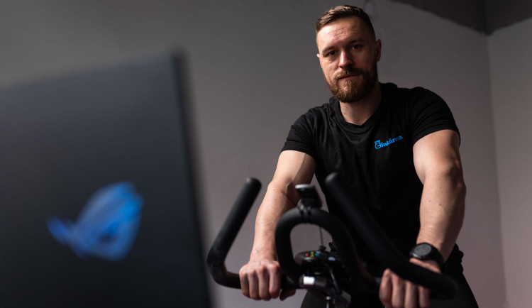 Olomoučan zdolal rekord v jízdě na spinningovém kole. Šlapal na něm 24 hodin