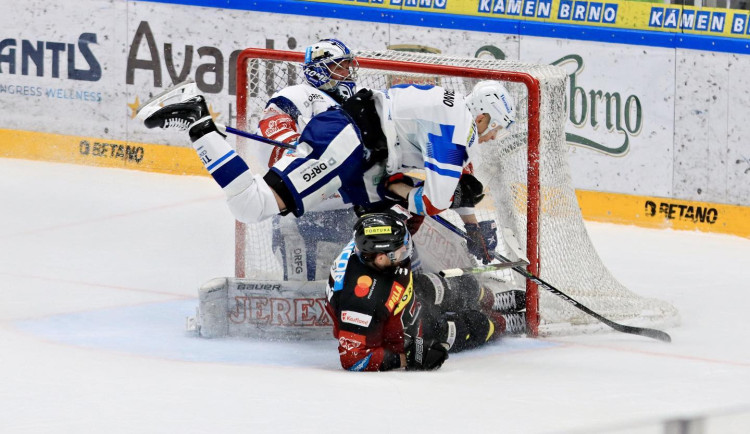 Kometa schytala vysokou porážku od Sparty a prohrála pošesté z posledních sedmi zápasů