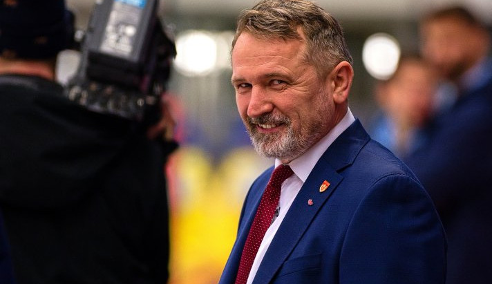 Kometu povede sparťan Martinec. Na střídačku se vrací i boss Zábranský