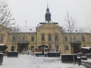 Brno zasypal sníh, dopravní podnik odkláněl šaliny