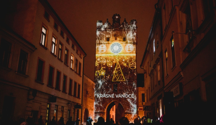 Jihlavský Bosch uspořádal tradiční vánoční akci „Bosch Svařák“ a podpořil Nemocnici Jihlava