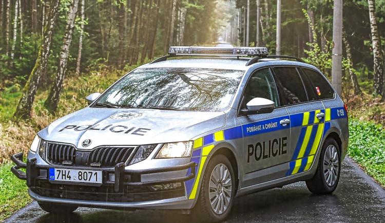 Zloděj v Brně ukradl ovladač za sto tisíc. Těžko přístroj prodáte, vzkazují mu na dálku policisté
