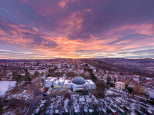 Je tady nesmírně vesmírná vánoční hvězdárna 