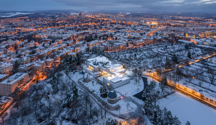 Je tady nesmírně vesmírná vánoční hvězdárna 