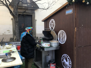 Brno slaví ukrajinské Vánoce. U sochy Jošta voní šašliky i boršč