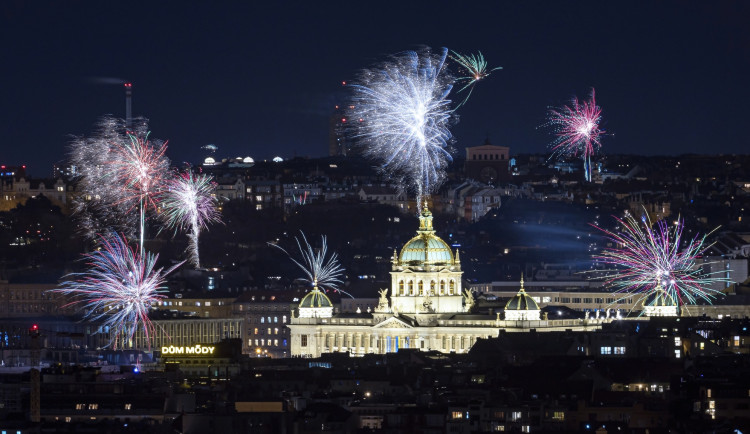Kde vypustily ohňostroje nejvíc emisí? Meteorologové zveřejnili data