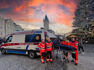 V Česku začala fungovat sanitka, která plní přání. Nemocné bere na fotbal i na koncerty