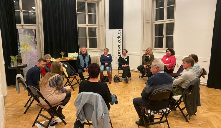 První setkání amatérských divadelníků v seniorském a důchodovém věku