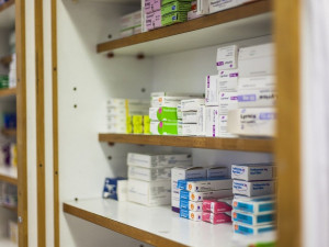 Brněnské fakultní nemocnice dostaly pokutu za nákup léků bez tendru
