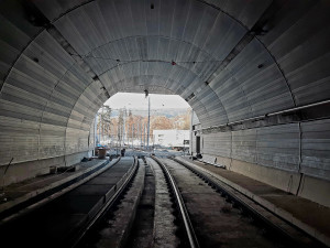 Šaliny se chystají v Brně do nového tunelu. Dopravce vyhlíží testovací režim