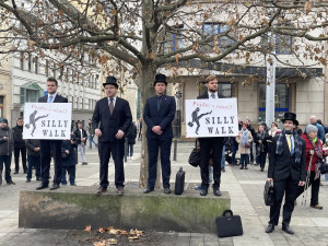 Brnem se prošli švihlí chodci