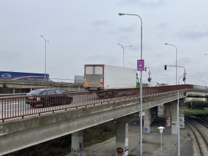 Brnu hrozí dopravní kolaps. Silničáři na dva roky omezí provoz na mostě Otakara Ševčíka