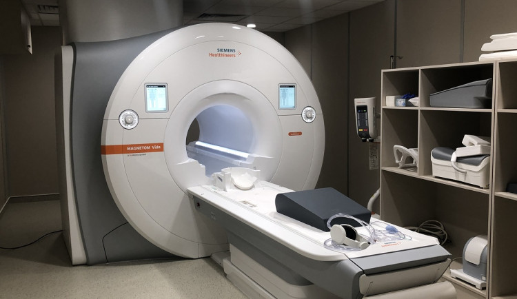 Onkologický ústav v Brně má novou magnetickou rezonanci. Zkrátí několikaměsíční čekací lhůty